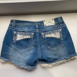 Miss Me Signature Shorts Size 30